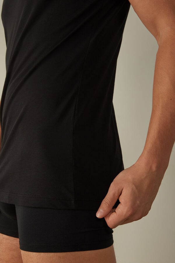 Intimssimi Short-Sleeve Crew-Neck T-Shirt in Extra-Fine Supima® Cotton Black | QUSUV21556